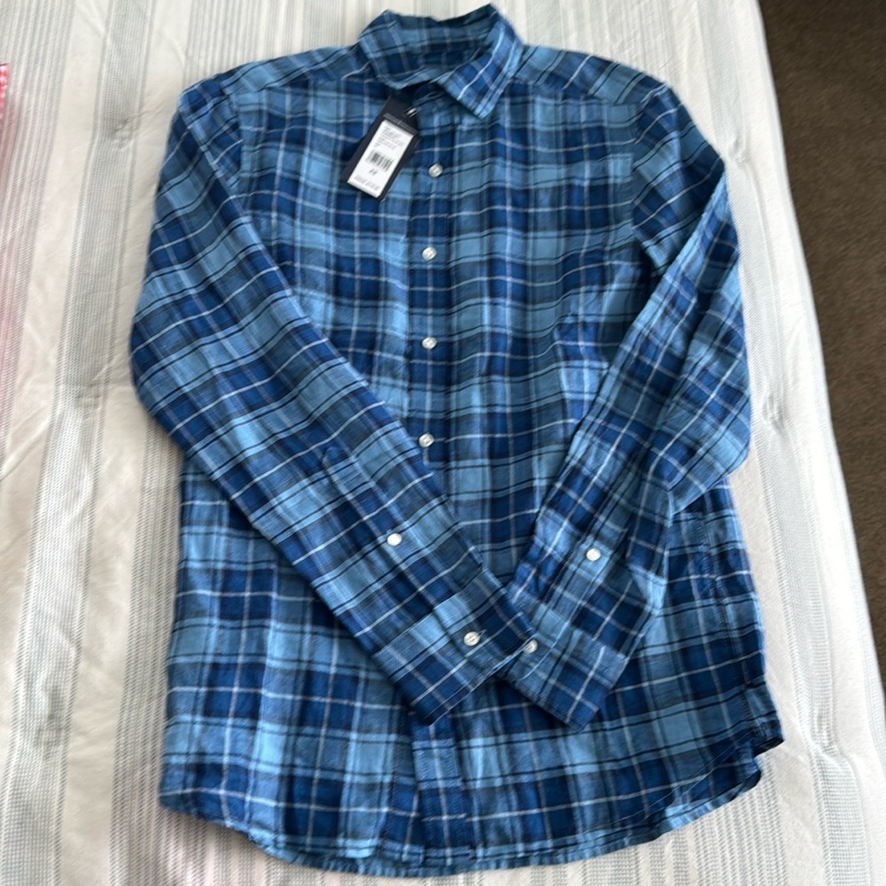 Vineyard Vines- Blue- Linen Plaid Spread Collar Button Up- ‎ Size XS - NWT